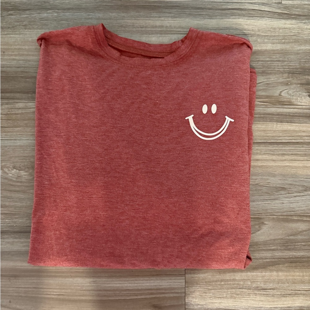 SHEIN Red Short Sleeve Tee with Smiley Face